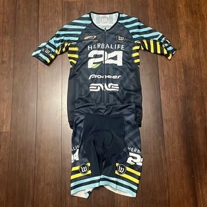 Wattie Ink 2019 Elite Team Aero Top, Tri Shorts